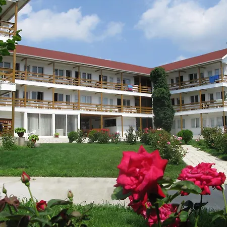 White Hostel Costineşti